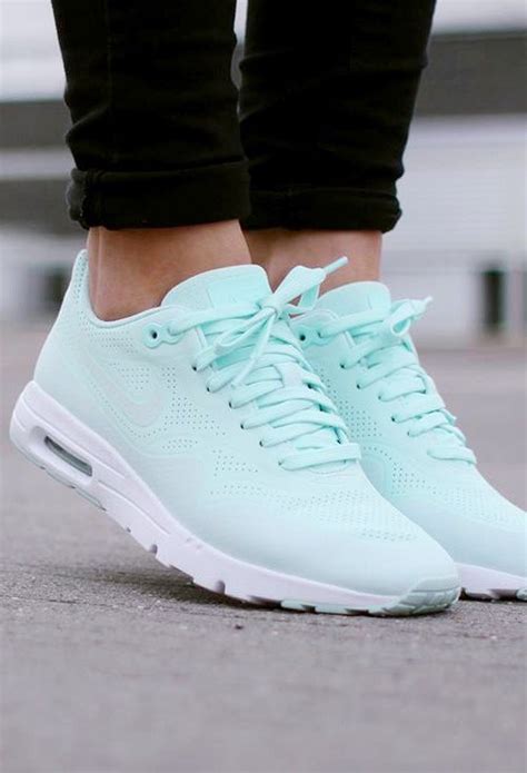 nike sneaker mintgroen|nike green shoes for women.